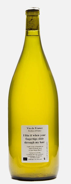 I like it when your fingertips slide through my hair VDF White 2020